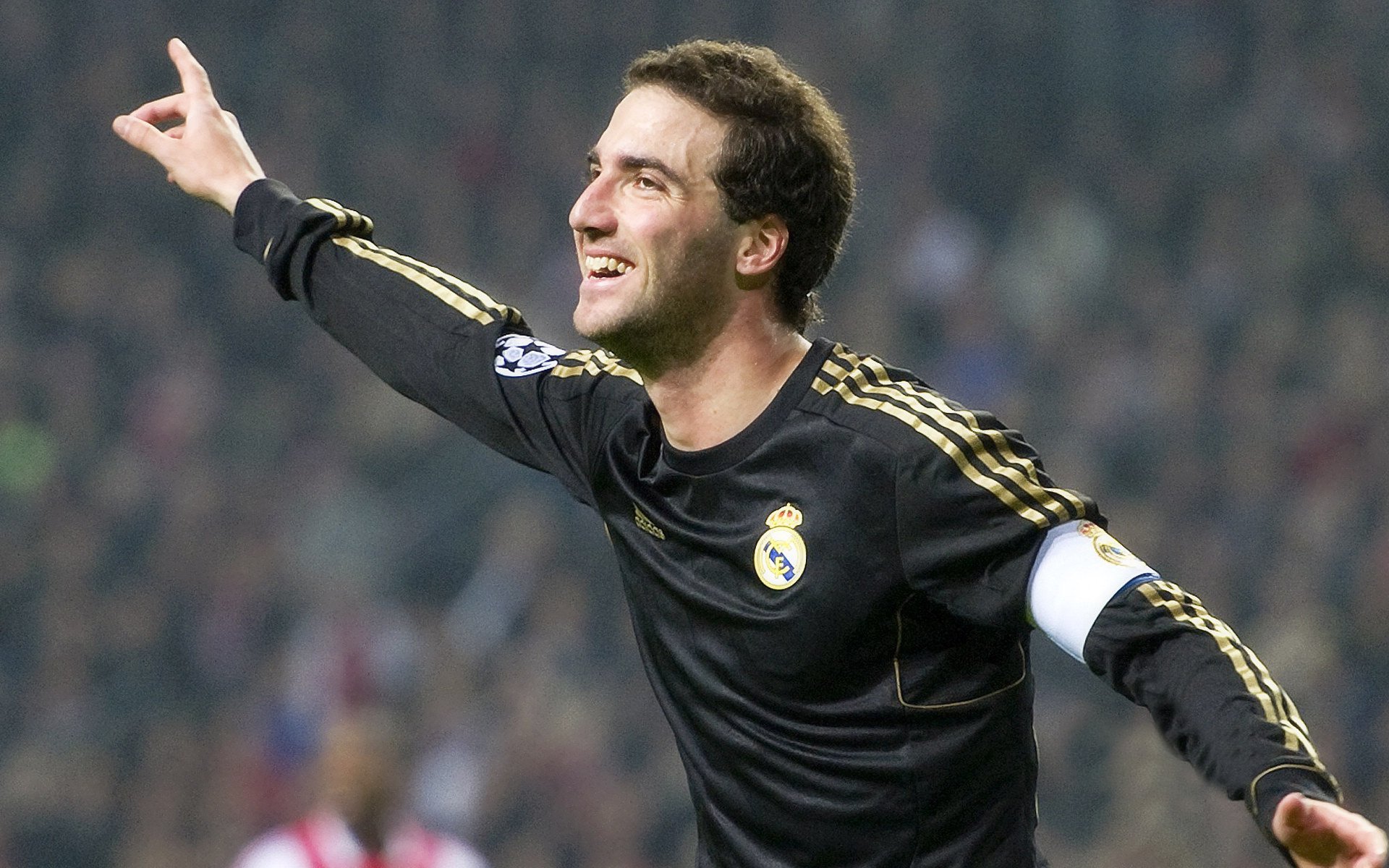 开云体育视频直播-伊朗男足在巴黎奥运会上展现出强大的进攻火力，伊朗男足阵容